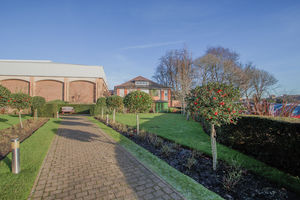 Photo 16- click for photo gallery